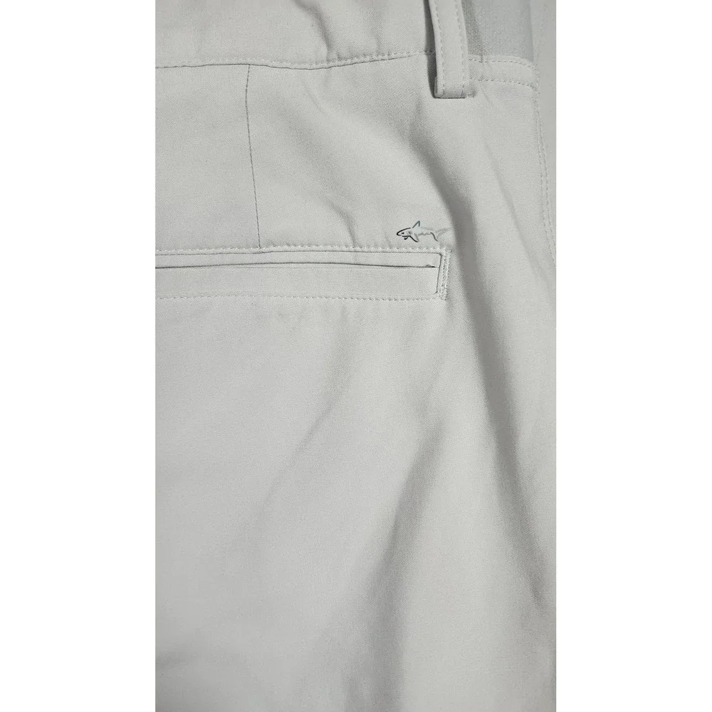 Greg Norman Mens Golf Shorts Size 34 Gray Performance Stretch Shark Logo Casual - Picture 3 of 7